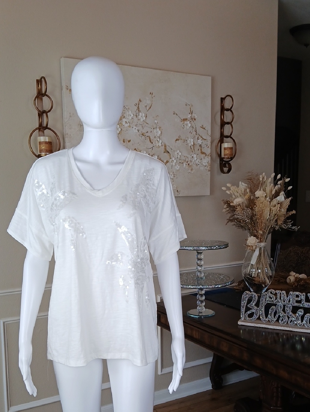 New Jones New York White Sequin Floral V-Neck Short Sleeves Summer Tee Shirt M